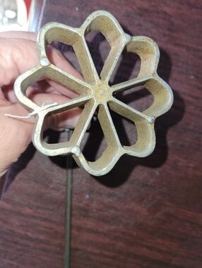 Vintage Rosette Mold Flower Snow Flake 2-7/8” Made In Japan Collectible
